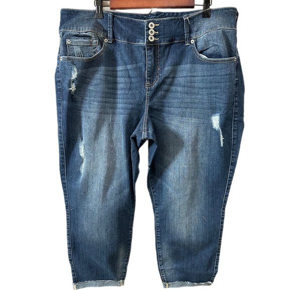 Torrid Premium Women’s Size 22 Jegging Crop Jeans Distressed Triple Button NEW - Picture 1 of 7